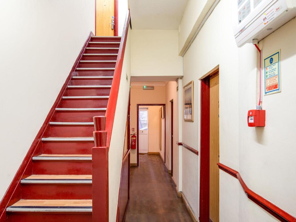Lovely Studio In London With Patio מראה חיצוני תמונה