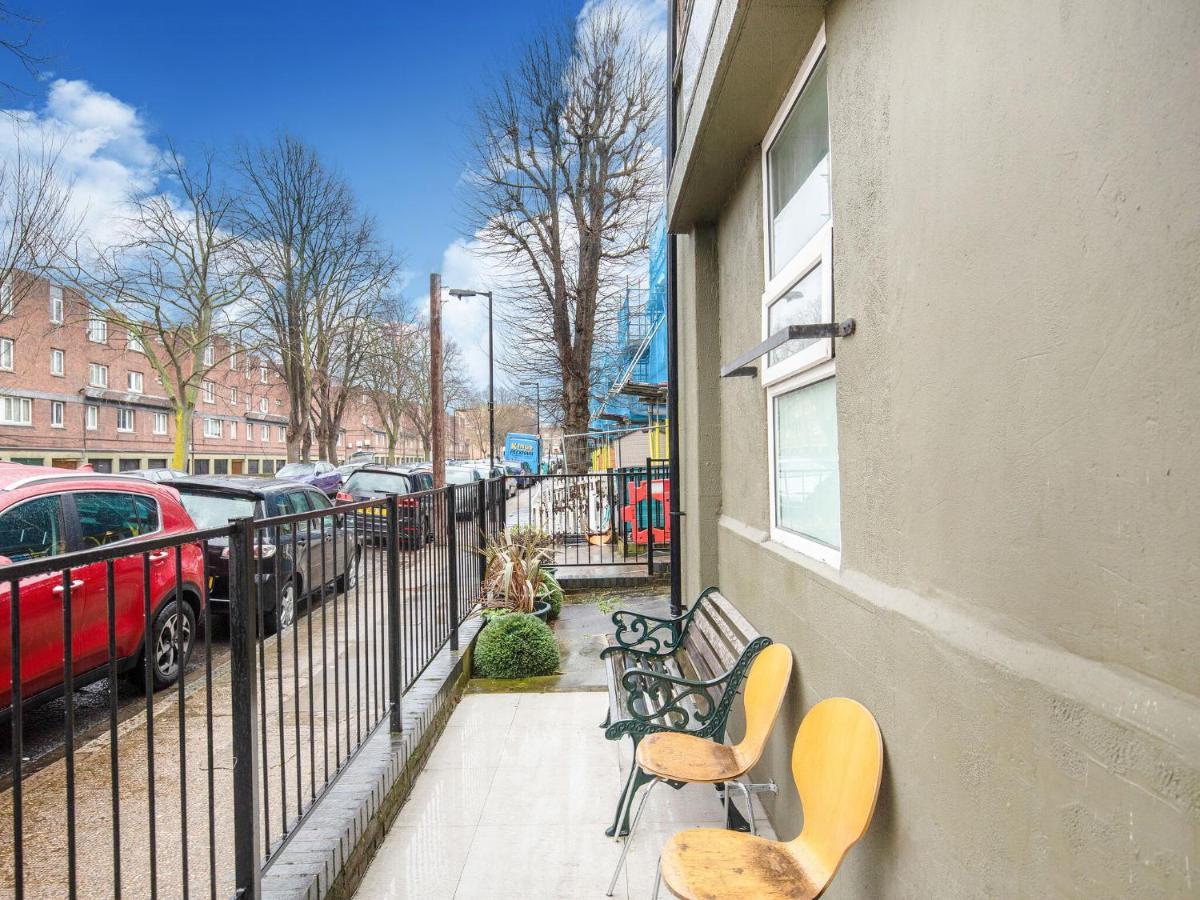 Lovely Studio In London With Patio מראה חיצוני תמונה